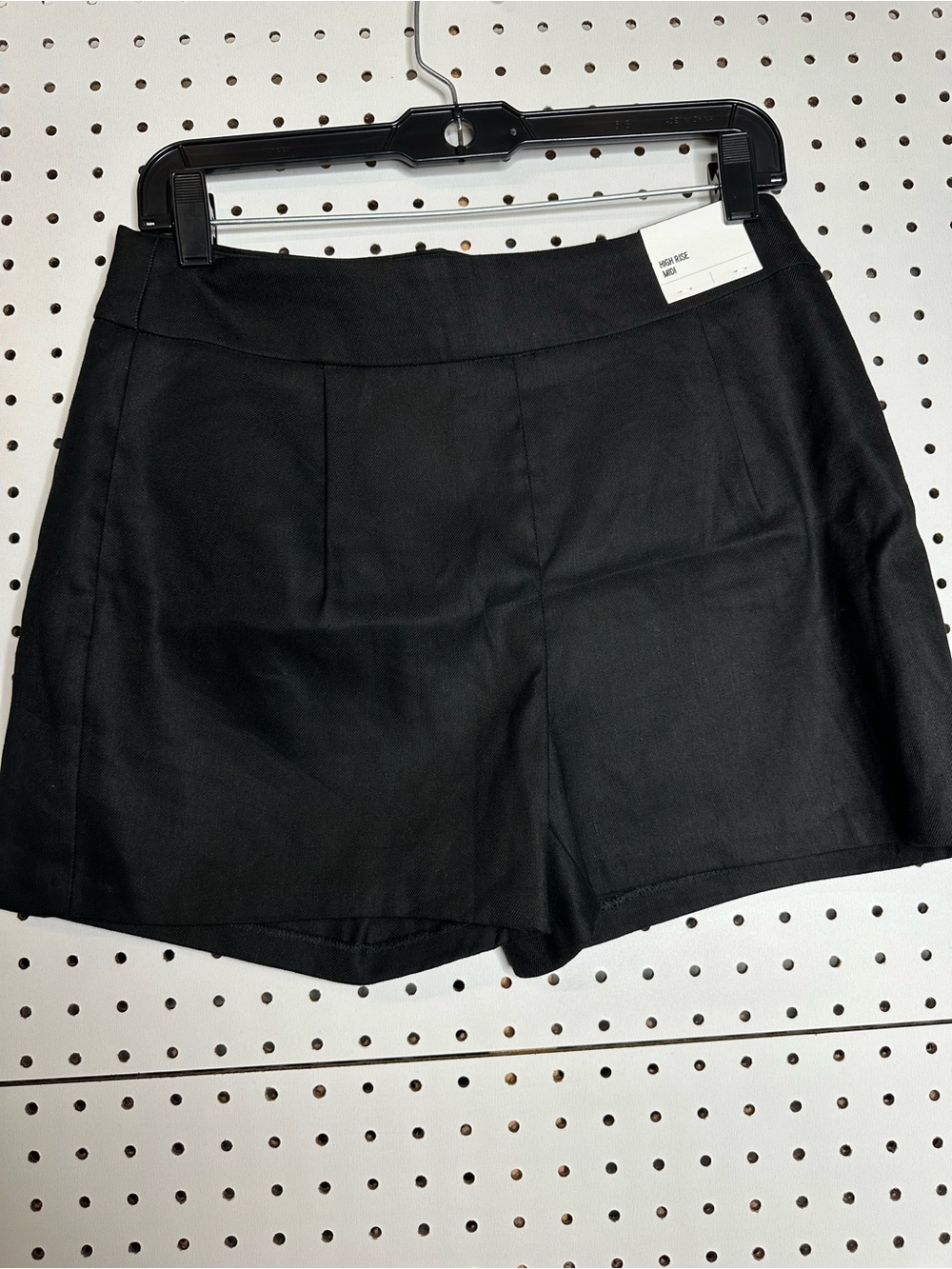Express dressy shorts size 6 Black High-Rise Women’s Tailored Shorts - Picture 2 of 8